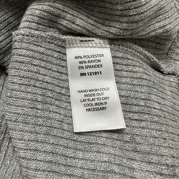 LNA REVOLVE Brushed Ribbed Cardigan Sweater Grey SZ XSmall NEW WITH TAG - Picture 6 of 8
